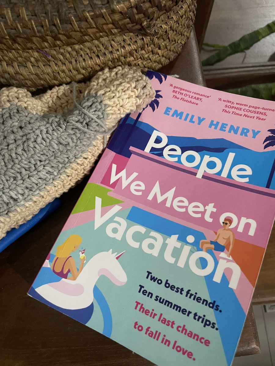 nashthelovebug's tweet photo. My first read of the year. Yes I wanted to read the book before watching the movie lol 
This was a slow burn love story. Giving 90s romcom vibes. A mixture of Love,Rosie and One day. 
⭐️⭐️⭐️ https://t.co/S9O7VbeFNo