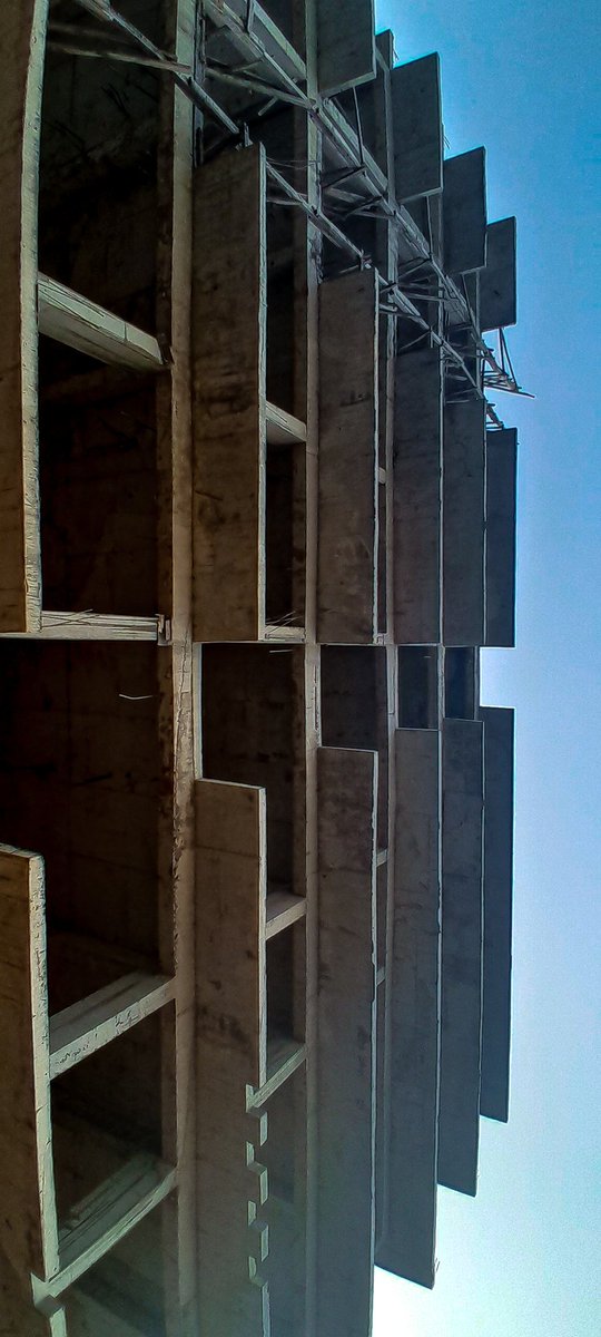 Street photographs 📸 📷 
Asaba, DBS junction.

#photographs #architecture #building #story