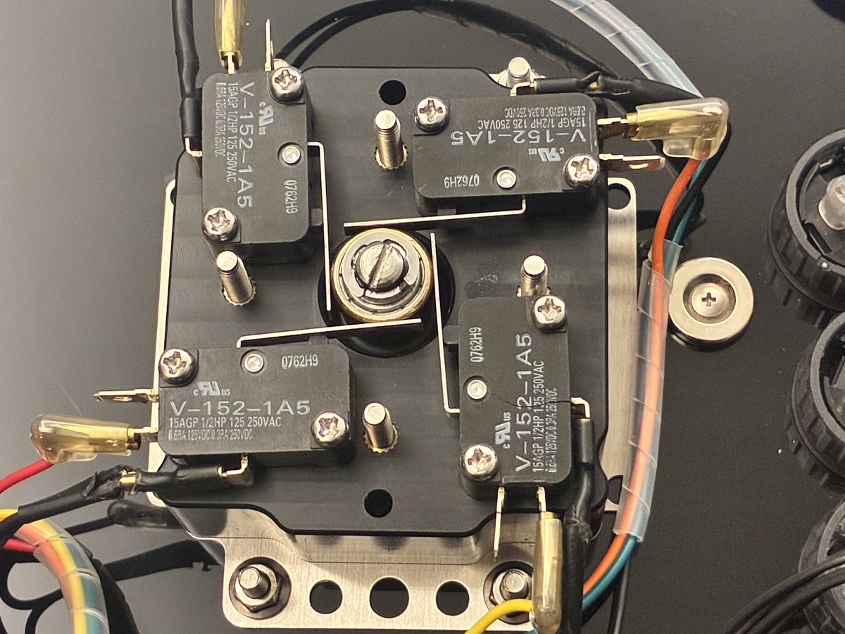 Intel_Core2Duo tweet media