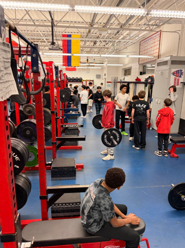 WABlackhawkFB's tweet photo. 🥳FUN FACT FRIDAY🥳

Did you know our program has helped run a middle school weightlifting program for the past 16 years?

Hall of Famer, Coach Fowler, started the program, then it was run by Coach Kraus, Coach Phelps, and, most recently, Coach Ketza!

#WestSideFacts https://t.co/PUVwBwb6jC