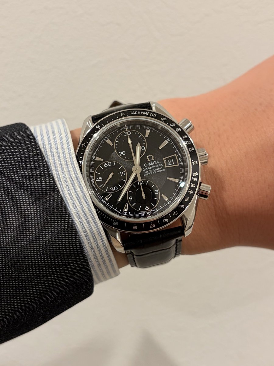 everydaywatch's tweet photo. #OMEGA #Speedmaster #SpeedmasterDate
平日最後はスピマス デイト!
たまにはスポーティな時計もカッコいい✨ https://t.co/jBd2FoSuTB
