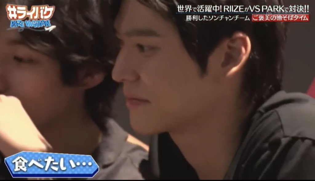 เหมือนเจอในร้านเหล้า หล่อทะลุไฟ สิงโต๊ะ ไม่เฟิท ไม่เต้น แต่เด่นกว่าใคร