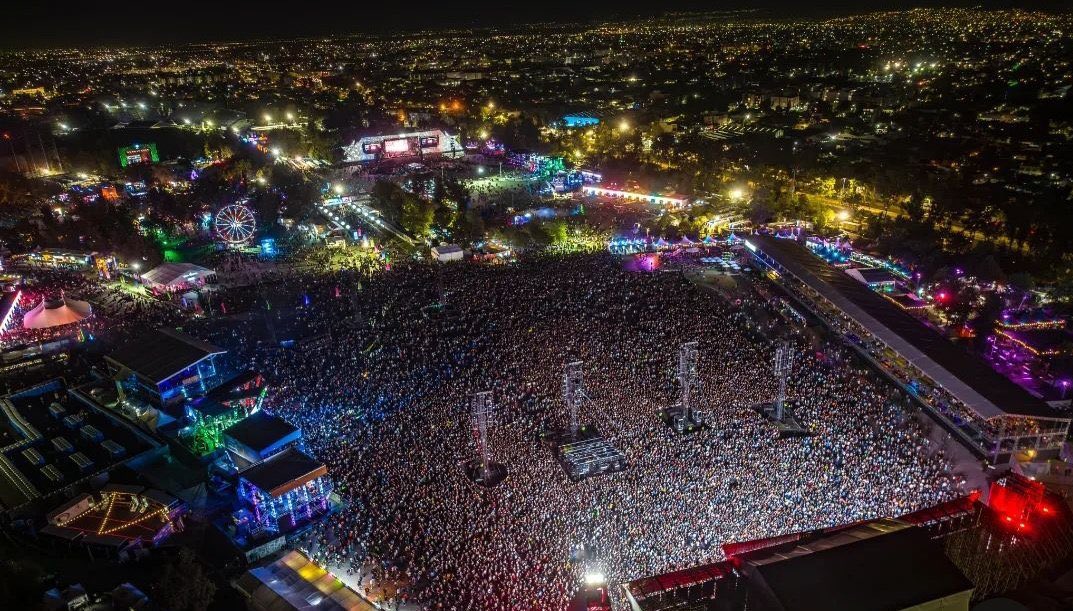 Indie5051's tweet photo. Louis Tomlinson regresa a México, para presentarse en el festival Tecate Emblema 2026 🇲🇽 https://t.co/pn4zShQGAK