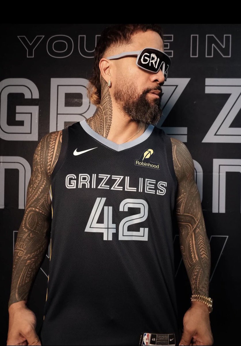 Big Jeyski /. Not @WweUsos tweet media