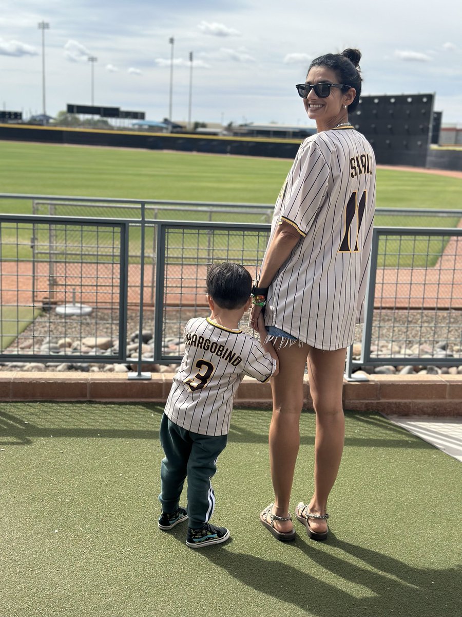 sheel_padres's tweet image. Oh boy y’all feel that? 👀⚾️

For me, it’s that tightening in the tummy.
The preview of the “fun” that comes with Padres baseball.

The late innings.
The never-out-of-it energy.
The come-from-behind wins that feel written somewhere deeper than the scoreboard.

It’s that