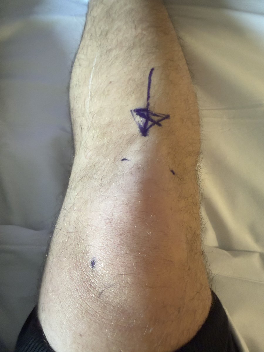 _KicksandClicks_ tweet media