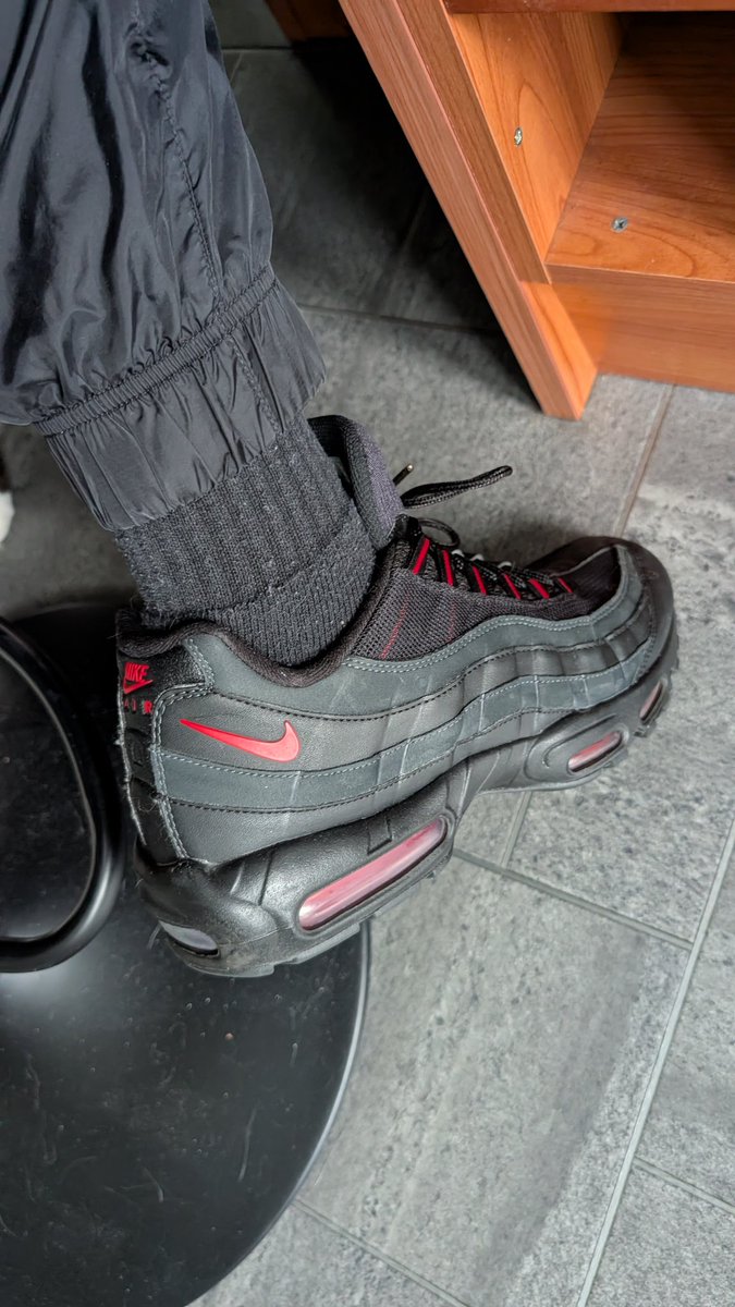 Benjamin tweet media