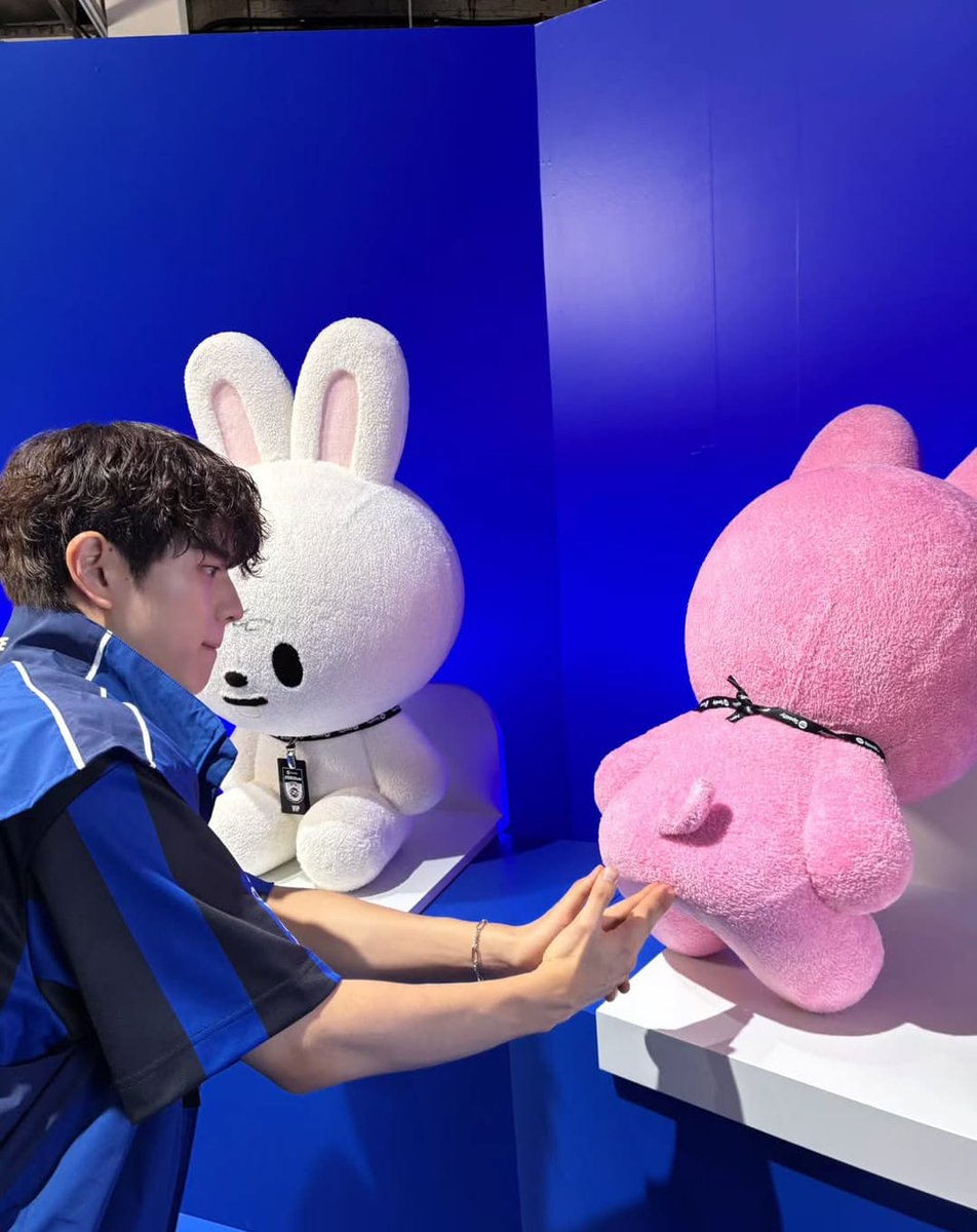 jongse0bism's tweet image. RT @iB0RNFREAK: