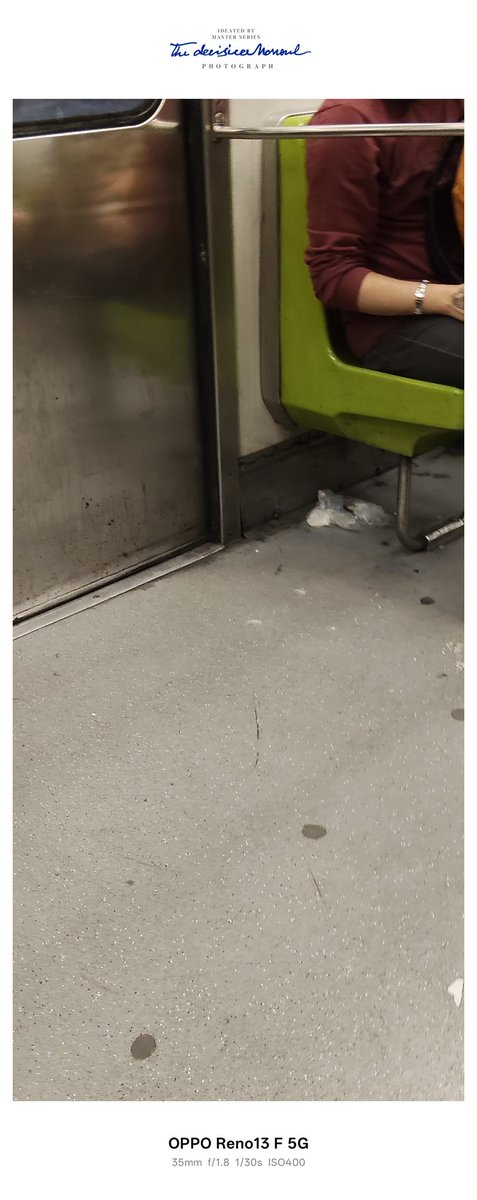 Con mucha basura el tren de Tacubaya a barranca del muerto línea naranja, tren N1432
<a href="/MetroCDMX/">MetroCDMX</a>