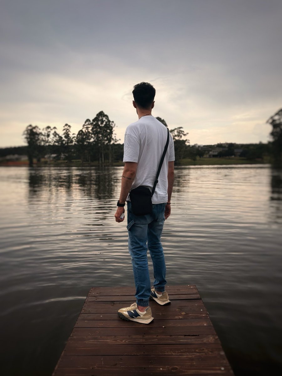 Rafs_ZA's tweet image. Outta the chair, into the air 🌳💨. 

Touch grass, folks! 🌿

 #GamingLife #NatureCalls #GamingBreak

@SynthesisENMT