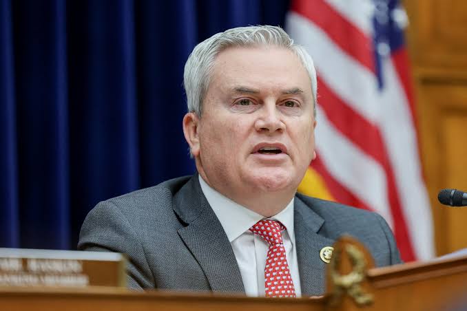 OunkaOnX's tweet image. ⚡JUST IN - Rep. James Comer announced he is no longer pursuing an investigation into Les Wexner and his connections to Jeffrey Epstein’s child trafficking network