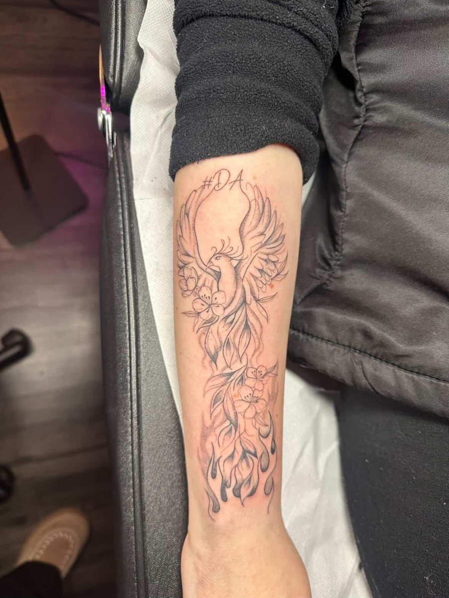 Larinapotterhead #DA⚡🫶🏳️‍🌈🏳️‍⚧️ tweet media