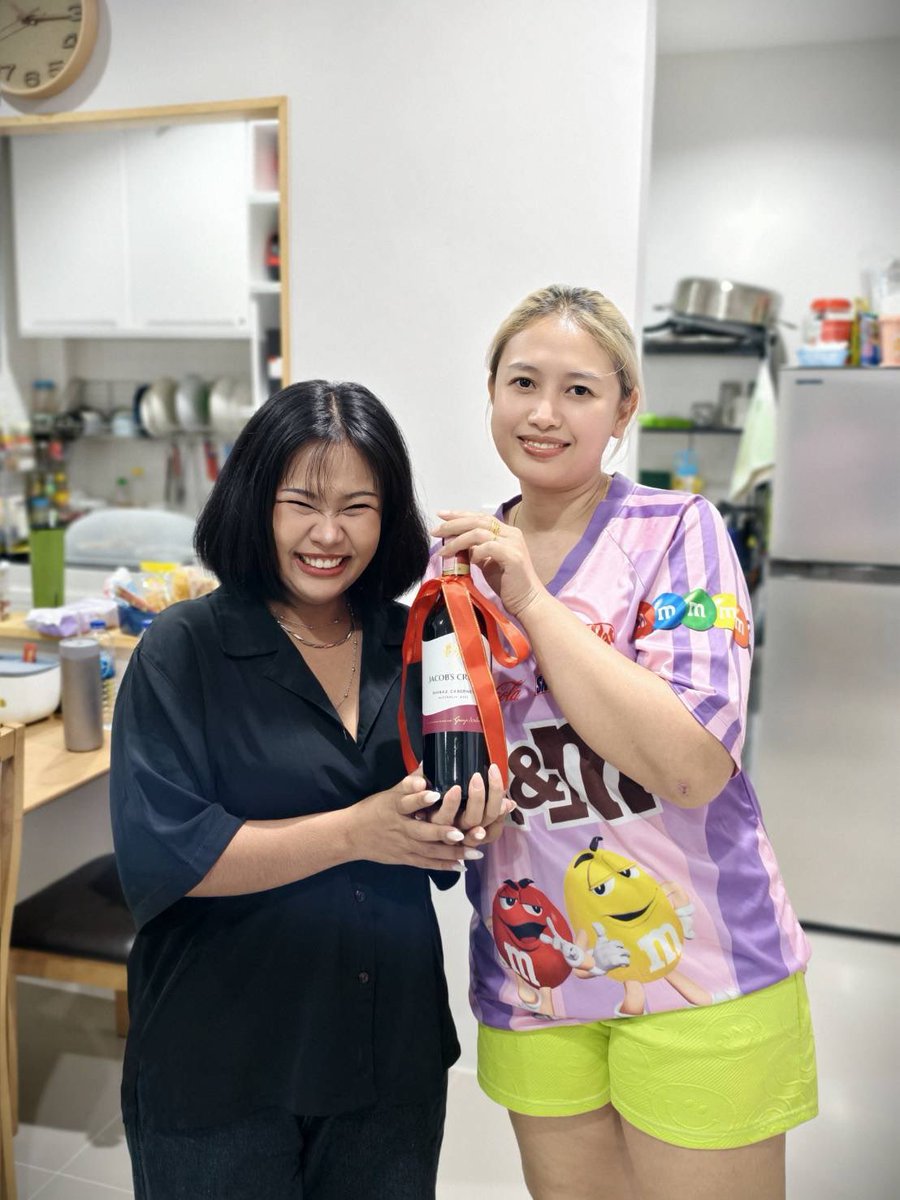 มีเด็กมาขอกินข้าวด้วยยย สุขสันต์วันเกิดค่ะหนู🥰