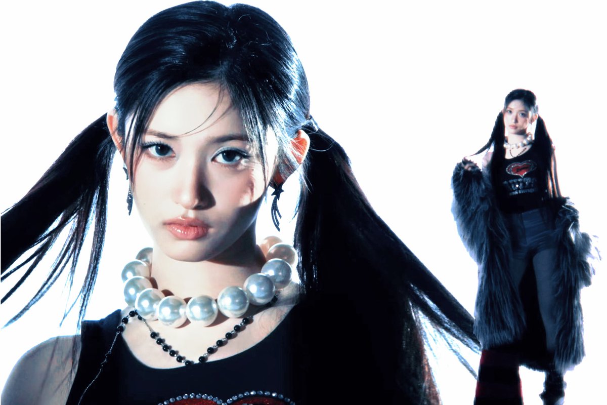 Happy 19th birthday to our nation’s maknae, #LEESEO! 

HAPPY PRINCESS LEESEO DAY
#CrowningPrincessLeeseo
#막내공주이서다컸다