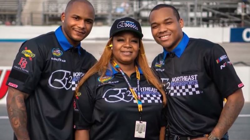 Females in Motorsport tweet media