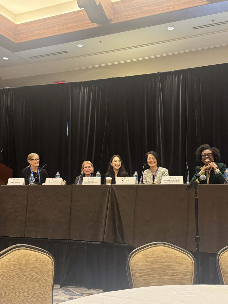 Latinamd's tweet image. #TTLC26 @IASLC One of my favorite moments of the meeting: the Women in Thoracic Oncology and Allies Breakfast. Honest conversations on career development, leadership, sponsorship—and the power of bringing others up with you and taking true to yourself. #SheforShe #HeforShe