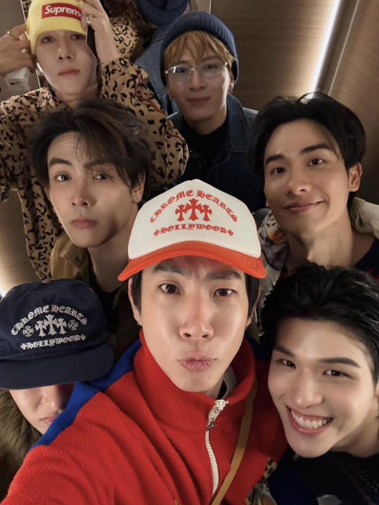 สกายนานิในเฟรมเดียวกัน😭😭😭😭😭