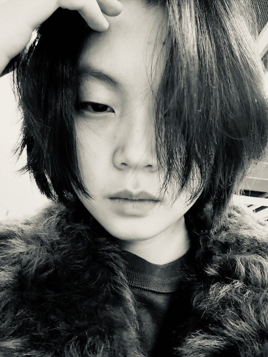 AriYuan910's tweet photo. #女同 #les 冬天的日子是灰 https://t.co/vjeQRKOHPg