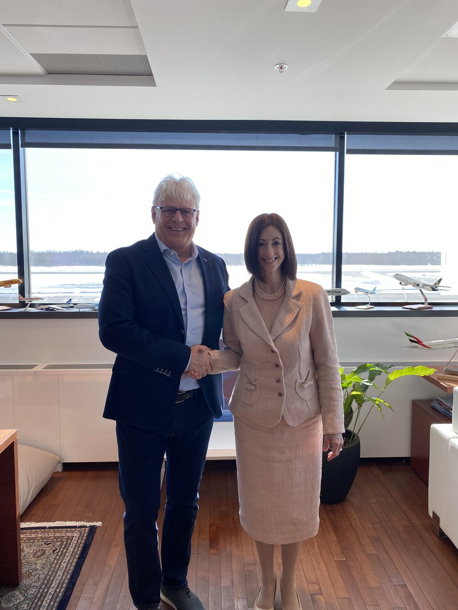 U. S. Consulate Québec tweet media