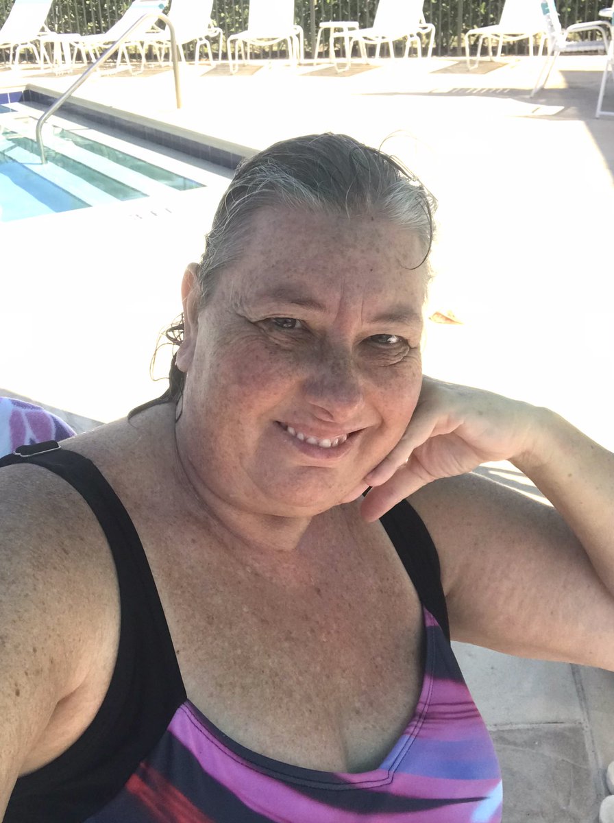 long lasting hugs 🫂 tweet media