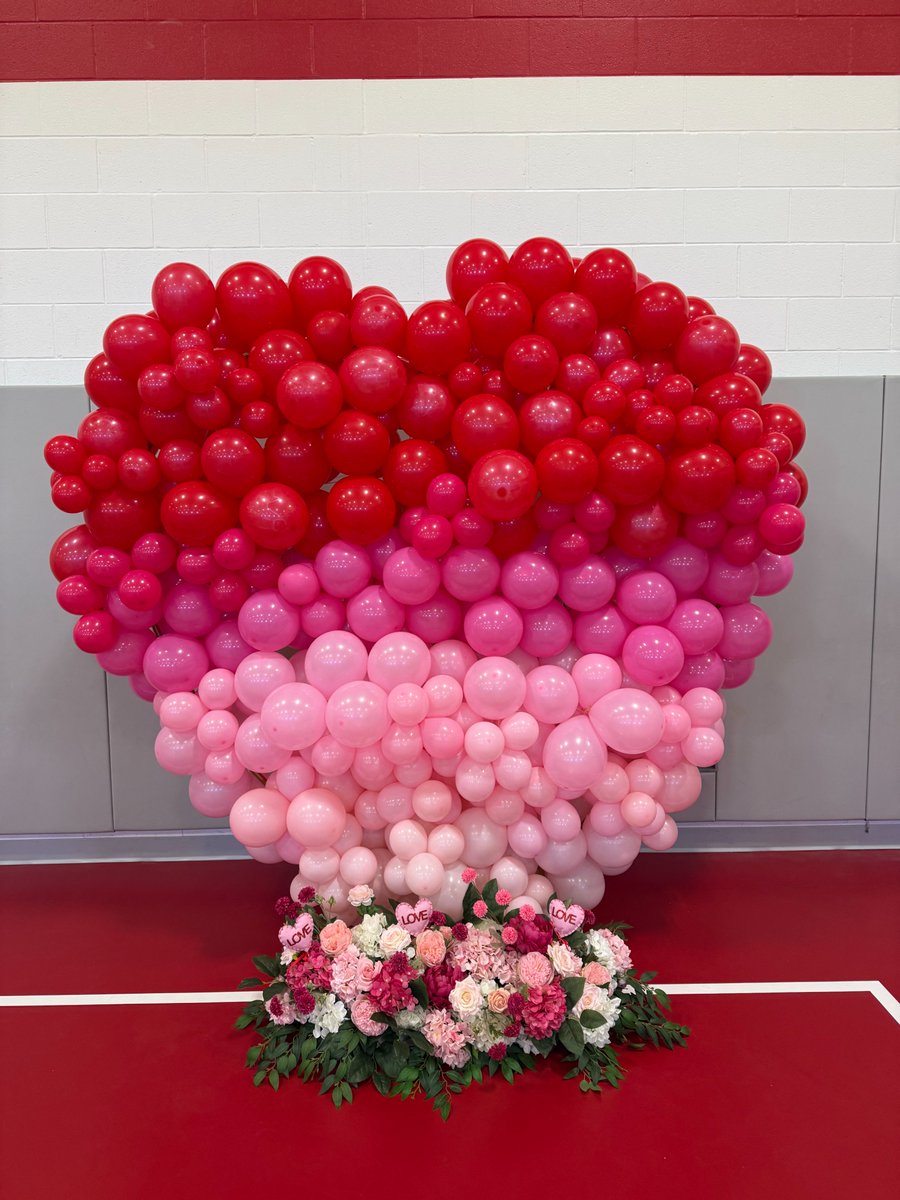 LZ95JoaniesCloset tweet media