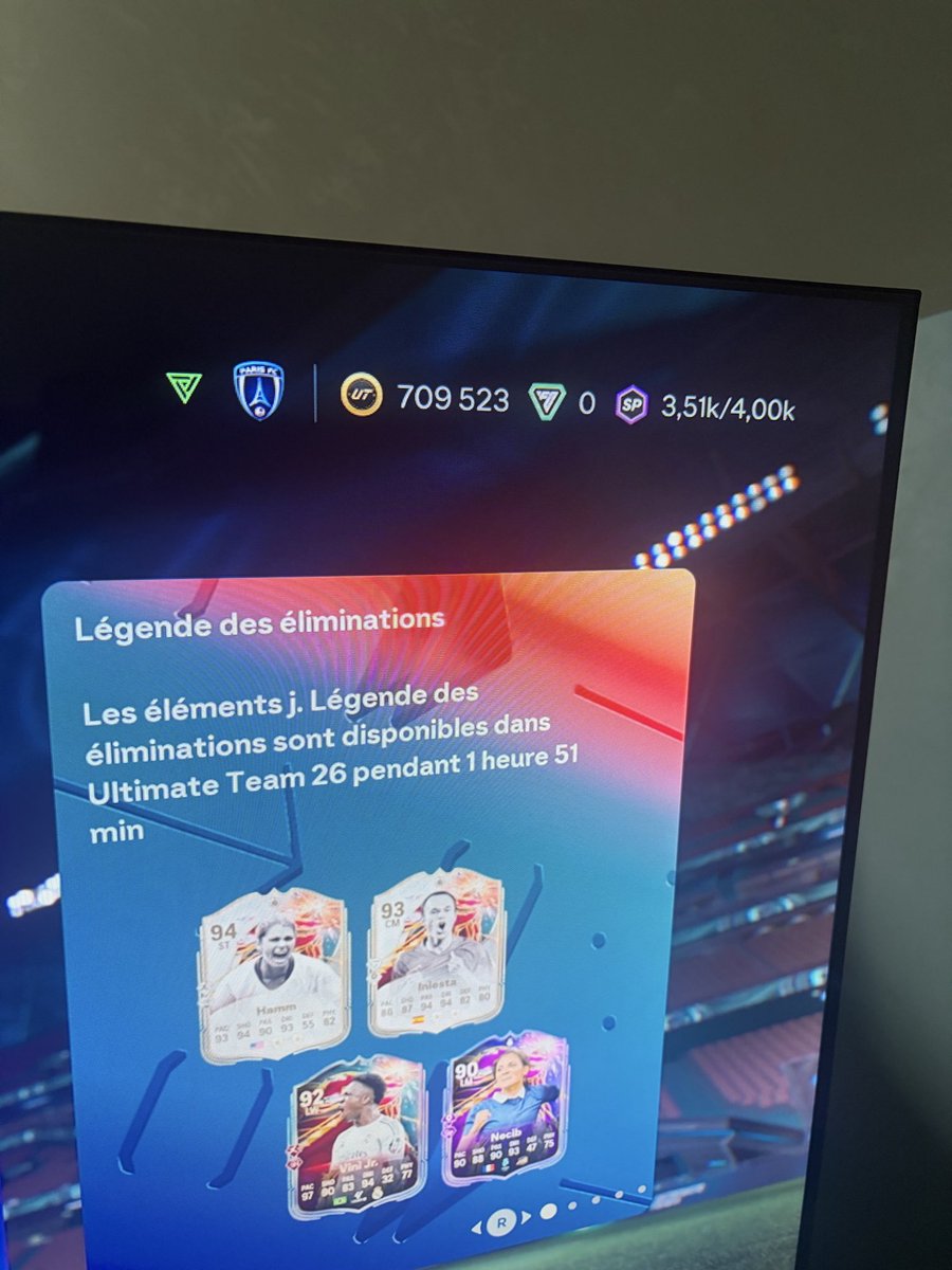 Alpzz03's tweet photo. @b2nueveee Tu fais la sangsue pour 30k lache moi gros https://t.co/V1sFTrSbZ0
