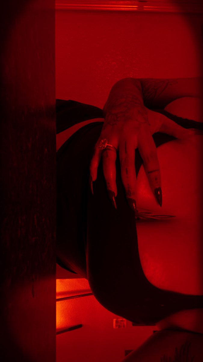 𝔥𝔞𝔳𝔢 𝔶𝔬𝔲 𝔟𝔢𝔢𝔫 𝔞 𝔤𝔬𝔬𝔡 𝔟𝔬𝔶 𝔣𝔬𝔯 𝔰𝔬𝔪𝔢 𝔰𝔬𝔣𝔱 𝔱𝔢𝔞𝔰𝔢 🕷️

‧₊˚⋅‧₊˚⋅‧₊˚⋅♡