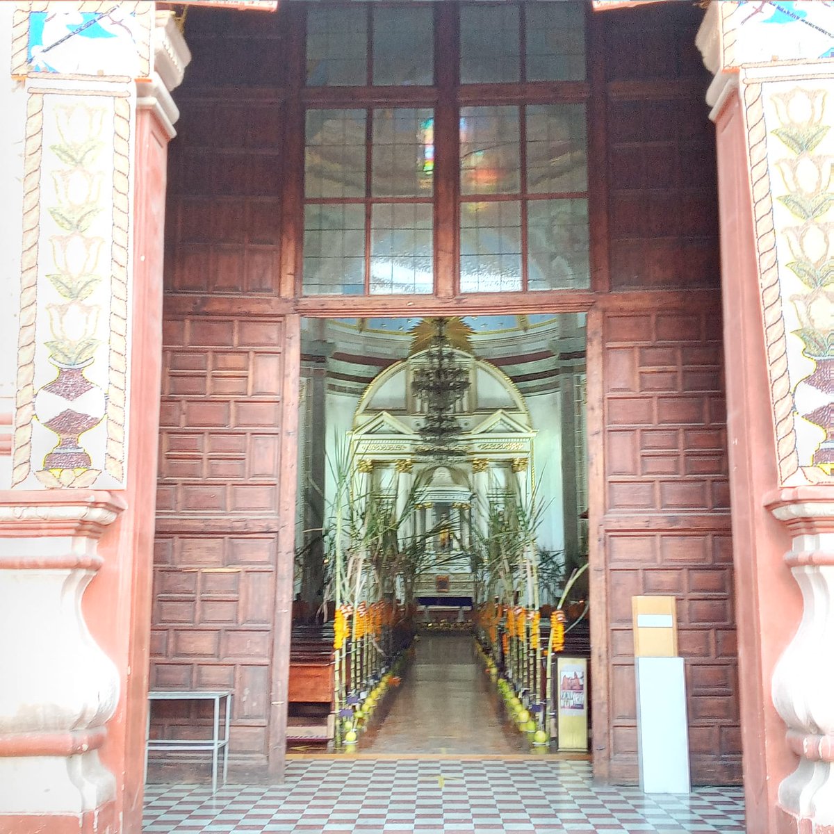 #PuebloMagicoMetepec, Con el primer viernes de cuaresma inicia la tradición de los denominados “Incendios” en Metepec, donde cada barrio participa con la ornamentación del altar y entrada a la Parroquia de San Juan Bautista.