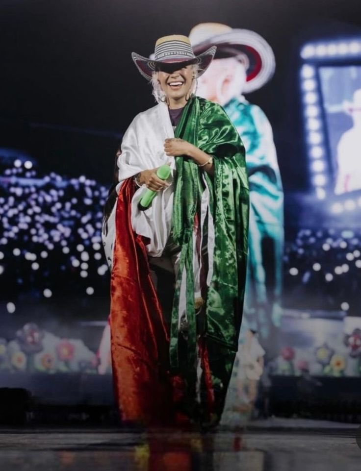 30 días con la Bichota Challenge 🩷

Hoy es el 2do día de #30DIASCONKAROLG ✨🧡

Comparte con nosotros el video o las foto de tu concierto favorito. 🎤💫