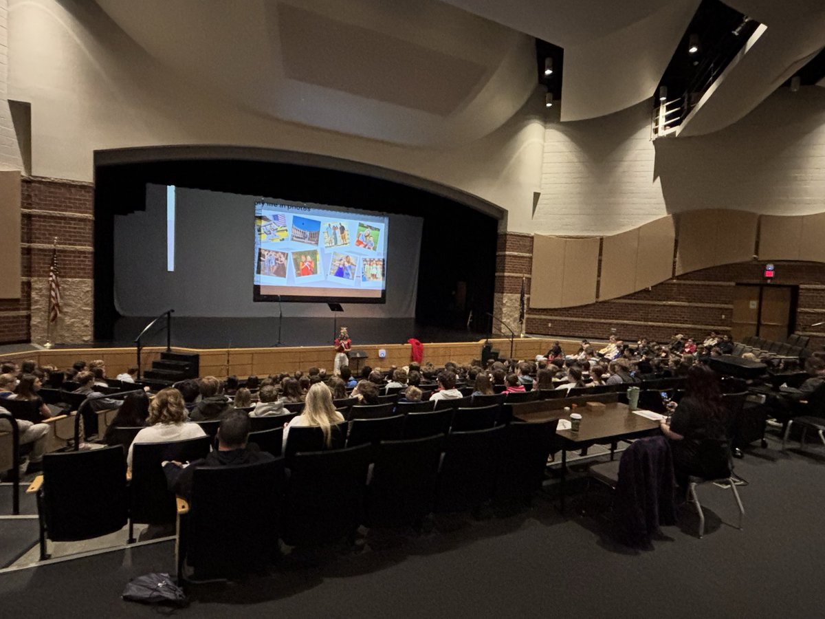 Central Middle tweet media