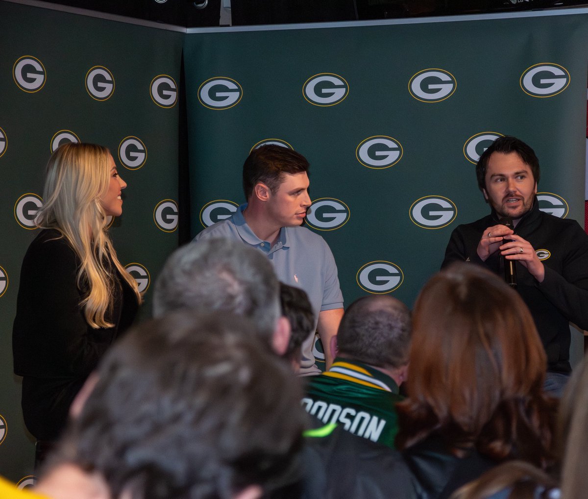 Olivia Harlan Dekker tweet media