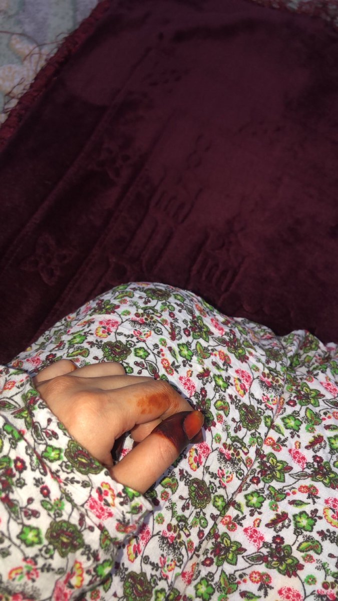 llko_7's tweet image. اليوم ضيقه بشكل مو طبيعي