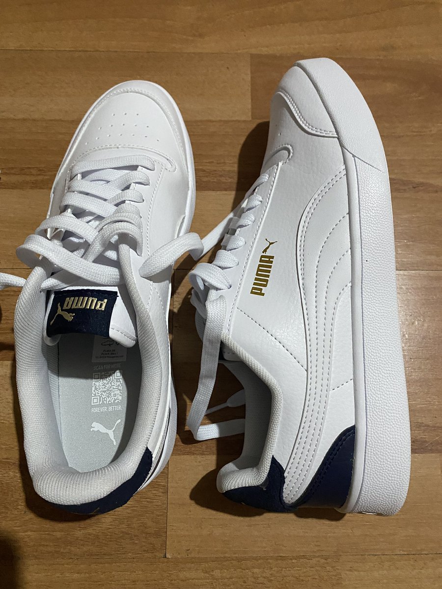 My new pair of sneakers from my puppy <a href="/Rudizo5/">Rudizo</a> good boy.