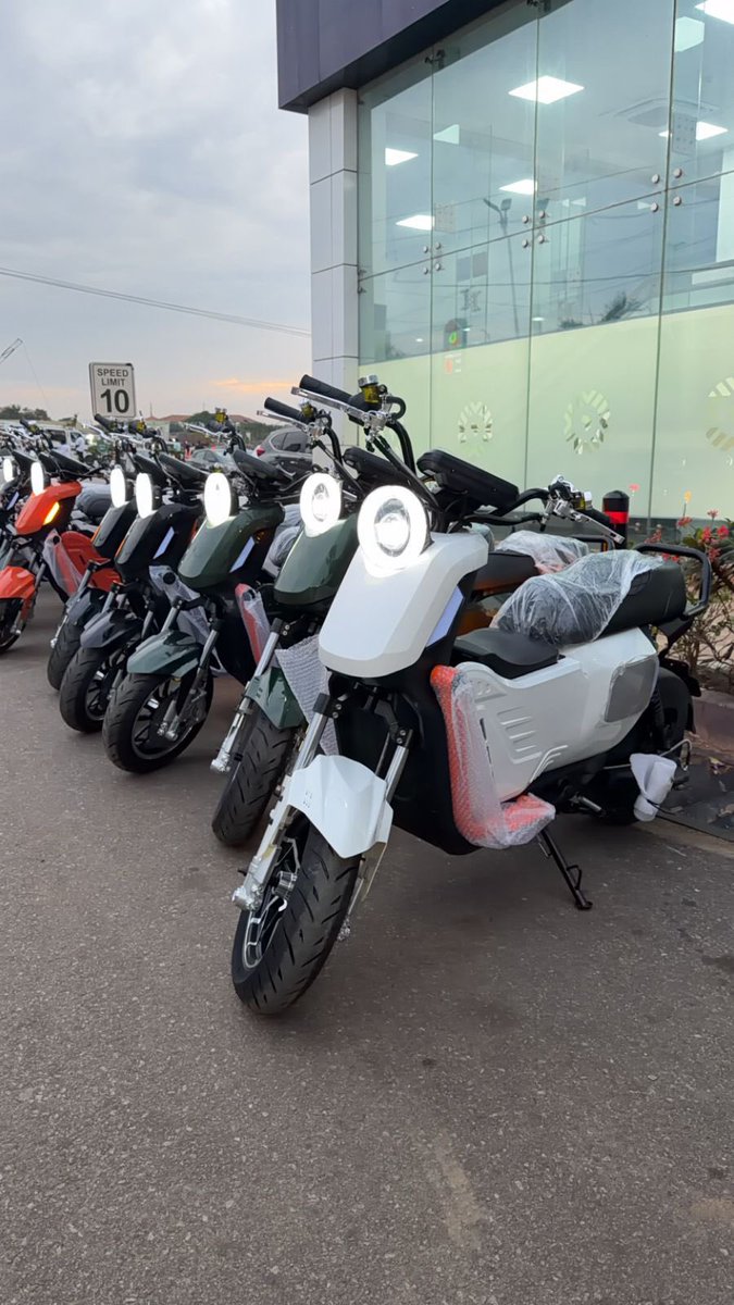 DansoPhilip10's tweet photo. EV BIKES! Call me 🤙 https://t.co/SLgmXwMCY7