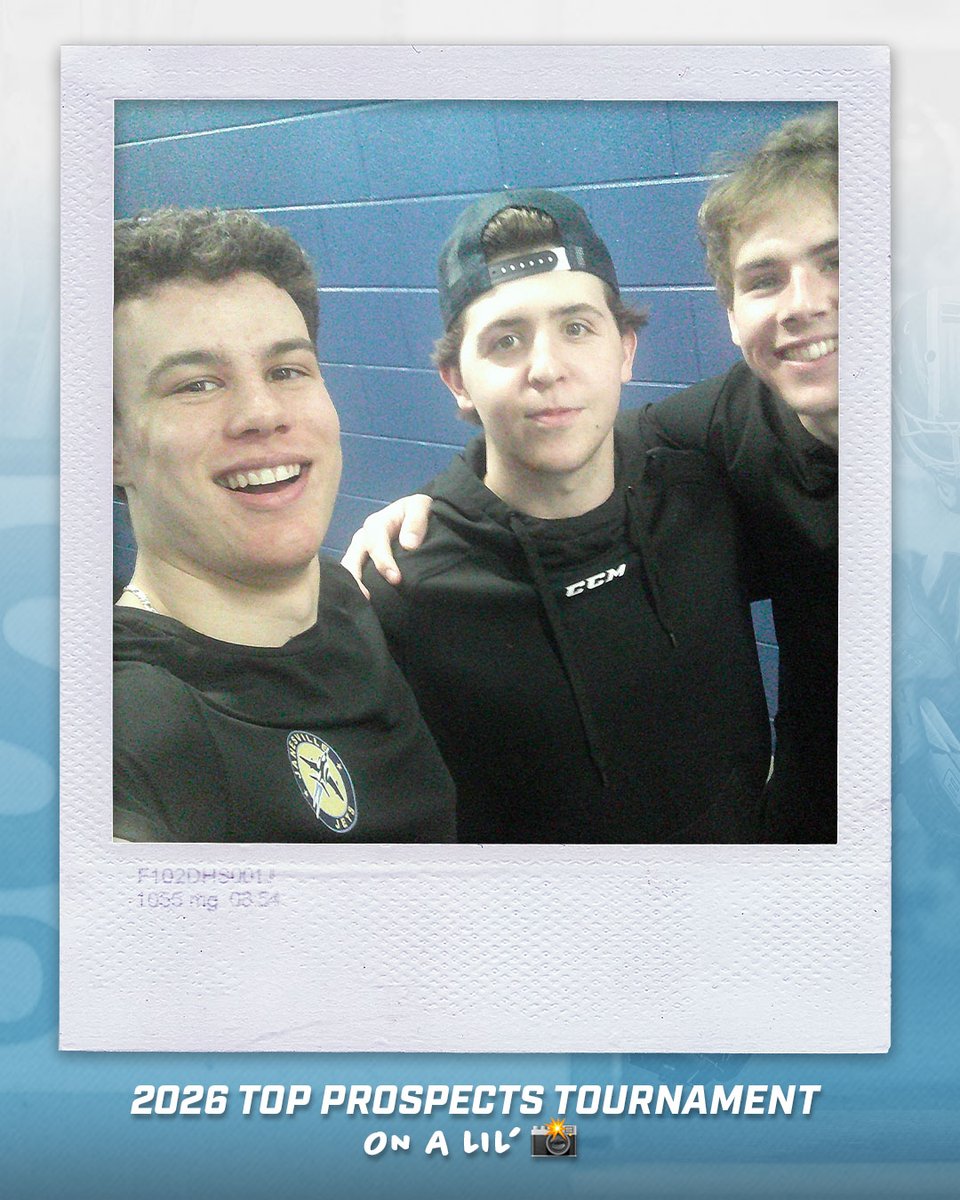NAHLHockey's tweet photo. Memories that last a lifetime and a tiny cam given to capture it. 🤝

These players might have just met, but one thing for sure, they will share this moment forever!

#TopProspects https://t.co/TlxRIMX5EF