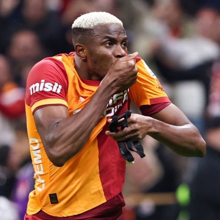 Galatasaray, sağ dizinde ağrıları bulunan Victor Osimhen'in tedbir amaçlı olarak Konyaspor maçı kamp kadrosuna alınmadığını açıkladı.