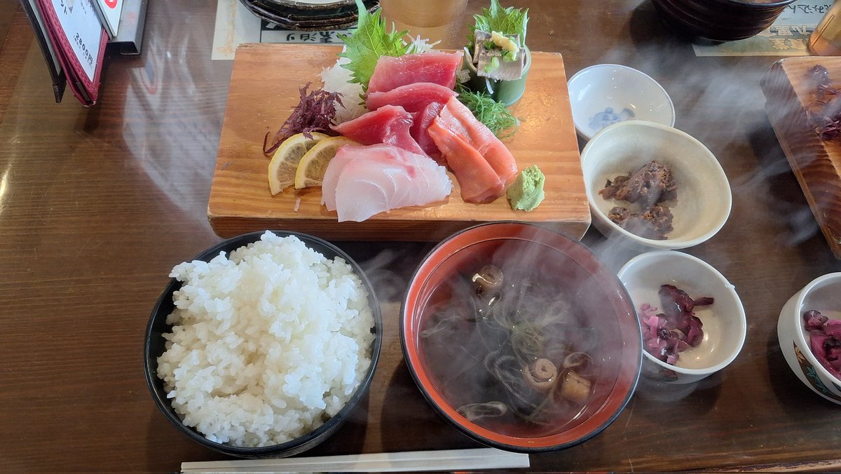 ろくま tweet media