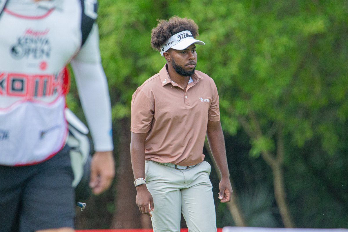 FanakaStudios's tweet image. When it mattered most, he delivered.

Njoroge Kibugu’s eagle on 18 sends the crowd into a frenzy and secures the MKO 2026 cut. 🇰🇪⛳

#MagicalKenyaOpen #MakeItCount