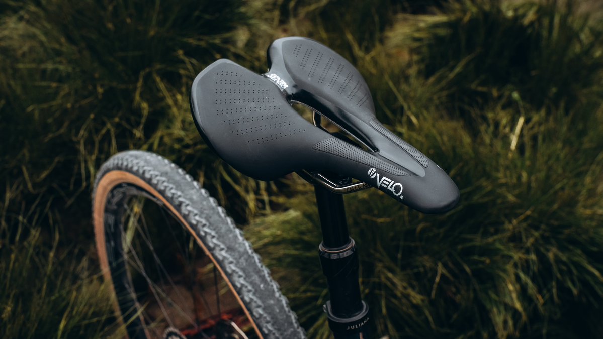 Shorter nose. Wider support. More room to move. The Senso TT is designed for riders who shift positions throughout a ride and want consistent support without locking into a single posture.

Short-nose or traditional — what do you prefer?

velosaddles.us/product/senso-…