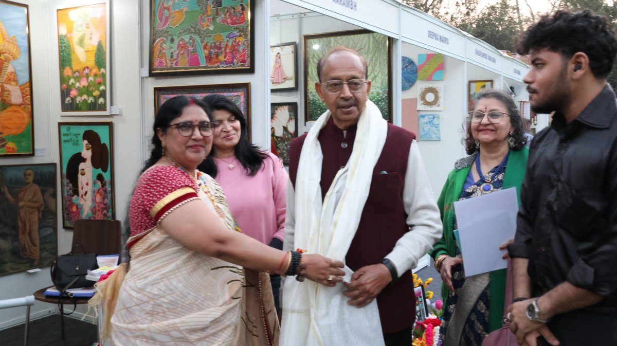 gsdsnewdelhi's tweet photo. Shri Vijay Goel, Hon’ble Vice Chairman GSDS inaugurated the four-day “Art Spectra Art Fair” in Gandhi Darshan Rajghat on February 20, 2026. Ms. Amrita Prakash Art Curator from Antas Creative Media organised this event in collaboration with Art Spectra. This vibrant celebration of creativity has brought together almost 35 artists, including artists from Indonesia, Iran, Kazakhstan and Korea, including exhibitors from diverse disciplines are conglomerating under one grand roof. Alongside exhibitions, the fair will feature thought provoking talks, interactive workshops, and other activities during this four day. On this inaugural programme Director in-charge GSDS Shri Sanjeet Kumar, eminent Artist Shri Jiten Hazarika and interior designer Ms. Payal Kapoor were other distinguished guests.
#GandhiSmriti #GandhiDarshan