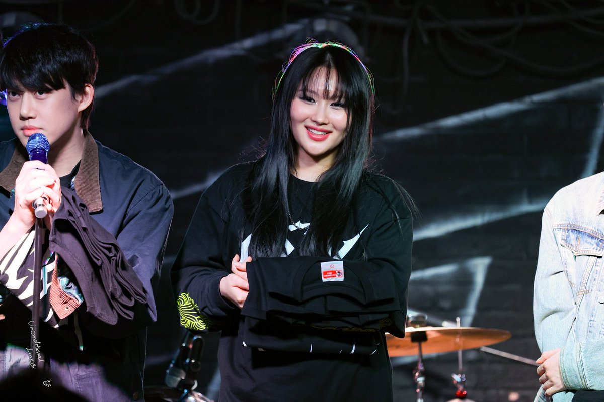 션샤인⚔️ tweet media