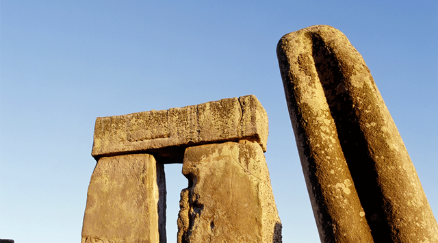 🚨Stonehenge's builders used carpentry joints on 25-ton rocks

🔹Matching mortise holes were hollowed into lintels
🔹Tenon knobs were carved atop each standing stone
🔹This wood joint technique locked stones for 4,500 years

Why would ancient builders treat megaliths like timber?