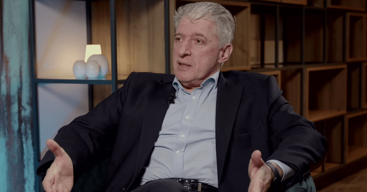 "З погляду зрілості": директор перинатального центру заявив, що жінки можуть народжувати з 14 років: Акушер-гінеколог Дмитро Говсєєв каже, що жіночий організм може "спокійно" виносити й народити дитину з 14 років. Однак він не вважає це правильним… dlvr.it/TR4Gvw