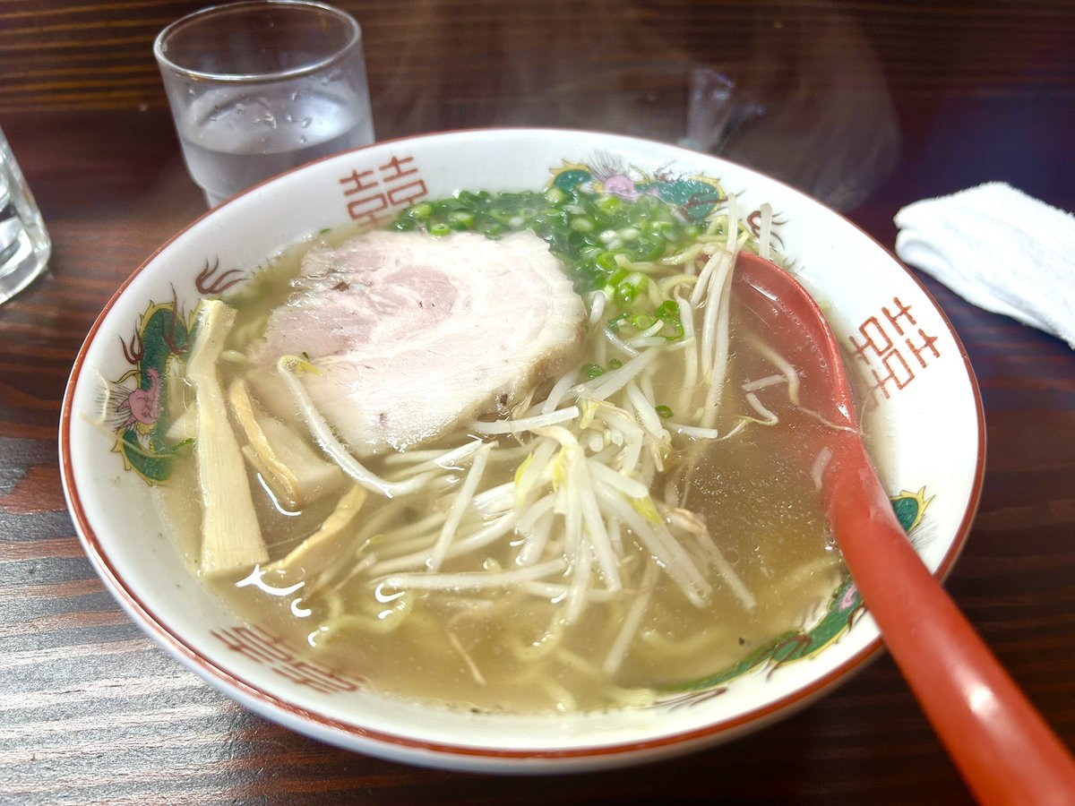 黄金色のラーメンスープ好き🫶