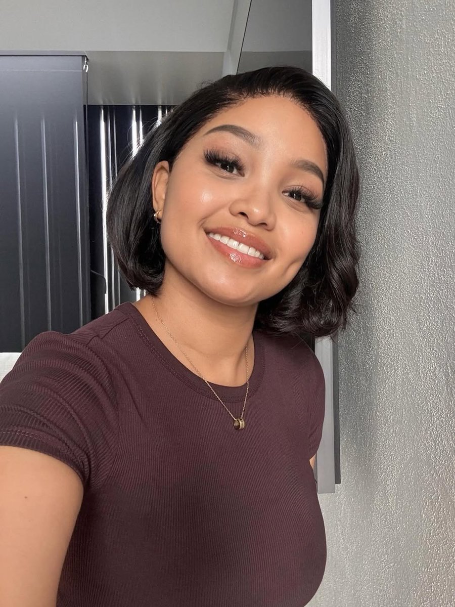 Sandile_Mbathar's tweet image. Sanibona 🙈