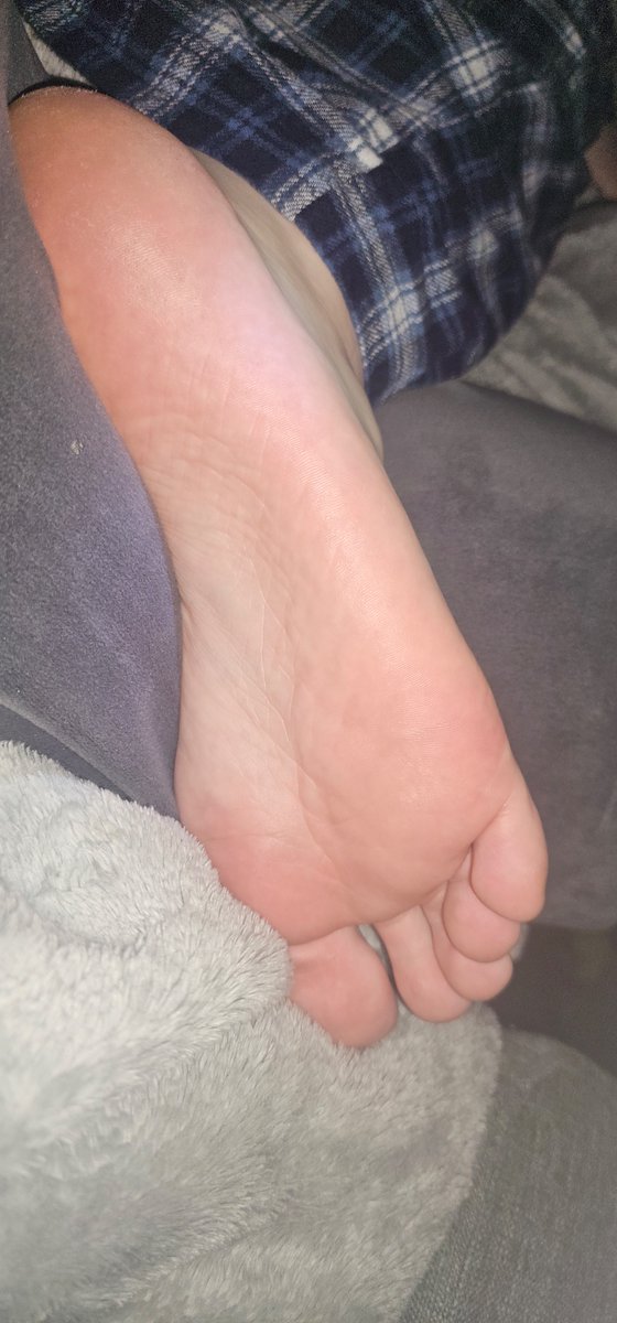 TBBFeets tweet media