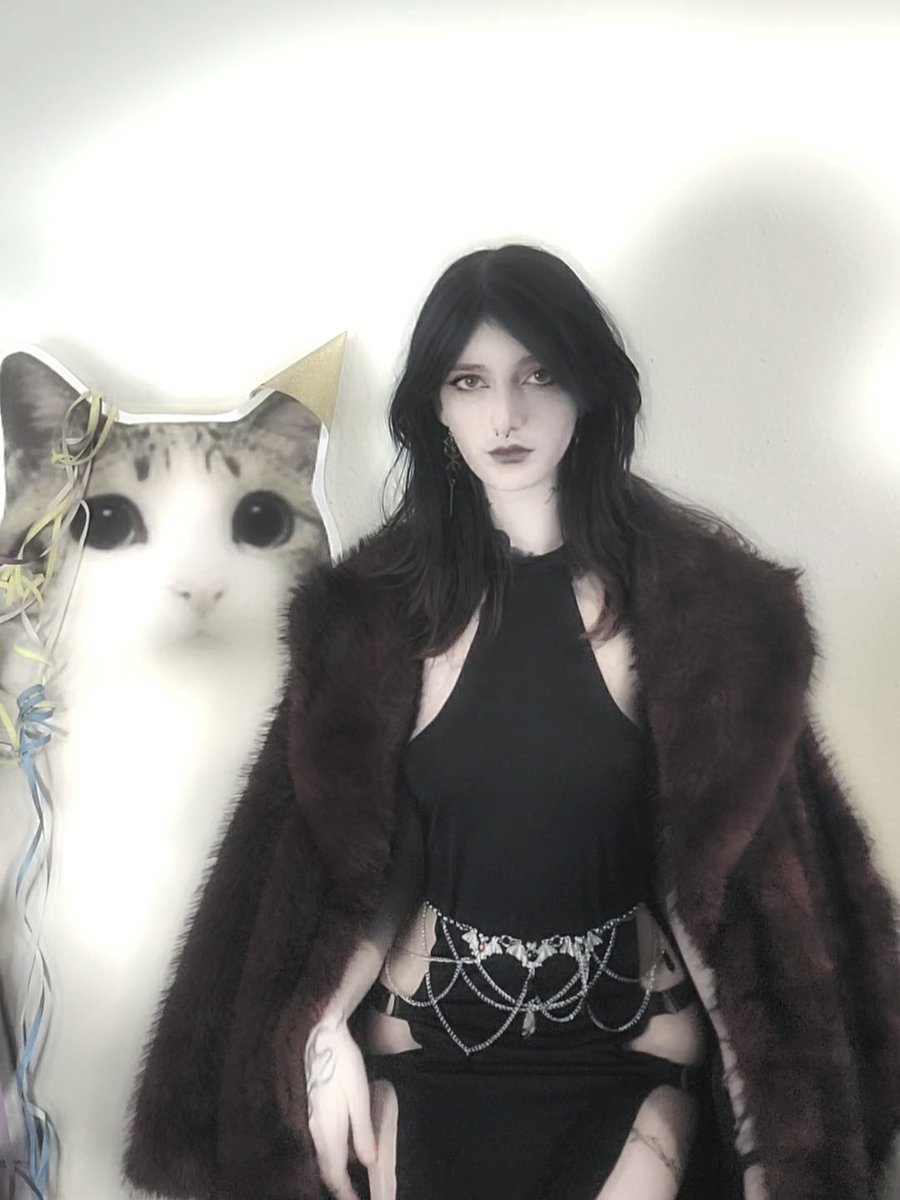 sm0ltiddym0thgf tweet media