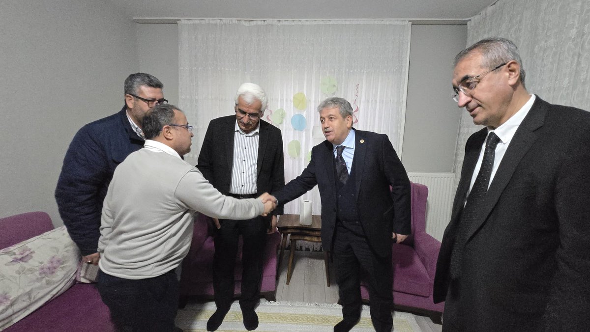 Musa ARMAĞAN, kıymetli eşi Asuman ARMAĞAN ve evlatları Rabia ARMAĞAN ile Adil Asaf ARMAĞAN’ın gönül sofralarında bir araya geldik. Bizlere sadece kapılarını değil, yüreklerini de açan Armağan ailesine gönülden teşekkür ediyor, hayırlı Ramazanlar diliyorum.

AK Parti Kahta İlçe