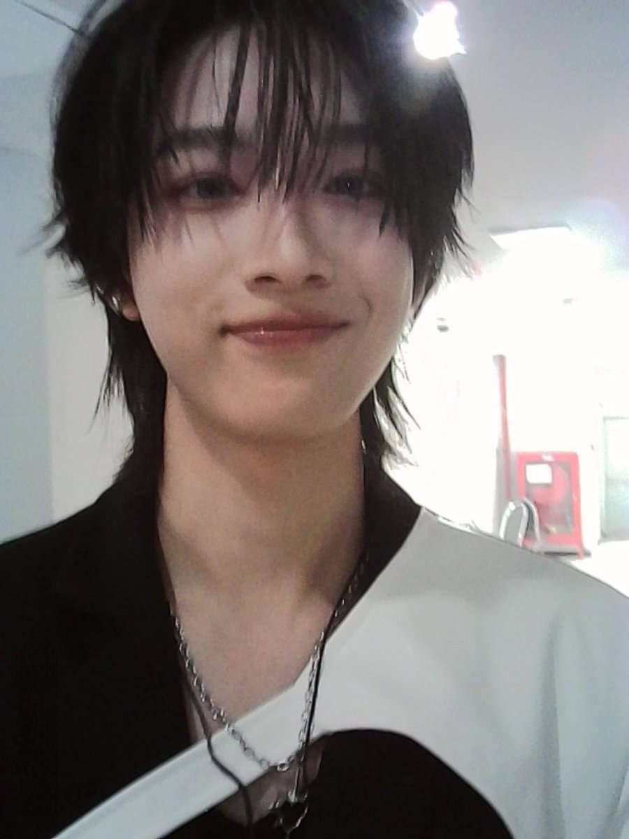 ยิ้มแฉ่งเลย พี่ทีมงานให้รางวัลเปนของหวานอีกนึเปล่า 🐱😺