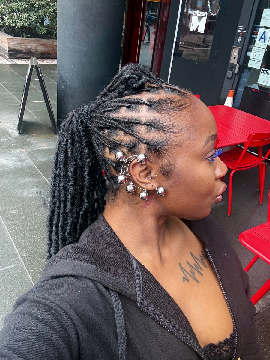 jayloagain's tweet image. February still belongs to me :)